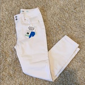 Wanna Betta Butt YMI Jeans. Mid Rise Size 11 NWT